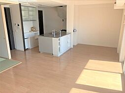 ローレルスクエア学園前サウスレジデンス 5階3LDKのリビング/ダイニング