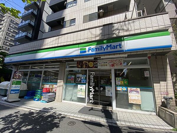 画像16:【コンビニエンスストア】ファミリーマート 上池袋店まで99ｍ