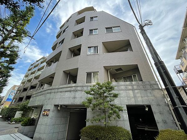 東京都北区東十条2丁目(賃貸マンション1LDK・3階・50.81㎡)の写真 その1