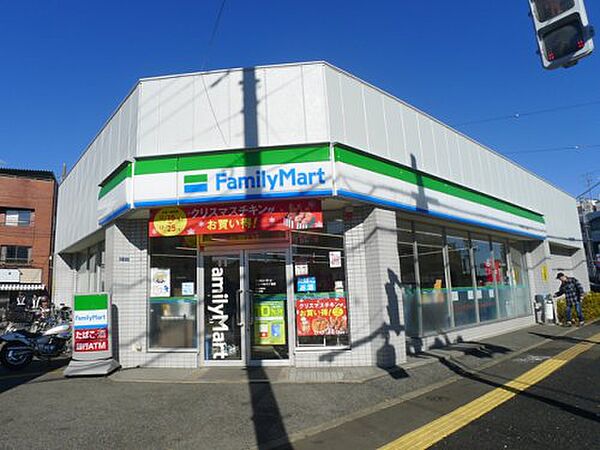 画像21:【コンビニエンスストア】ファミリーマート 十条仲原三丁目店まで419ｍ