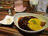 周辺：飲食店「Ｂｏｎｄｓ　牛すじカレーの人気店　夜はワインバーまで840m」