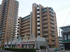 ラ・トゥール六甲  ｜ 兵庫県神戸市灘区弓木町４丁目3番1号（賃貸マンション2LDK・9階・53.67㎡） その1