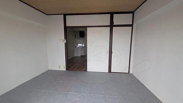 寝室