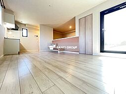 mesm(メズム) 2階ワンルームのリビング/ダイニング