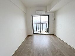 阪急神戸本線 十三駅 徒歩15分の賃貸マンション 10階1Kのリビング/ダイニング