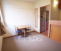 JR東海道・山陽本線 山科駅 徒歩4分の賃貸アパート 1階1Kのリビング/ダイニング