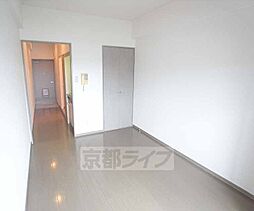 総司館八木 201 2階1Kのリビング/ダイニング