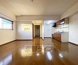 京阪京津線 四宮駅 徒歩12分の賃貸マンション 4階1LDKのリビング/ダイニング