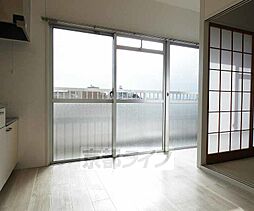 京阪本線 東福寺駅 徒歩9分の賃貸マンション 1階2DKのリビング/ダイニング