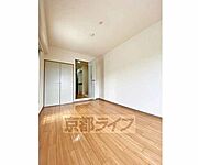 リビング（別角度）です