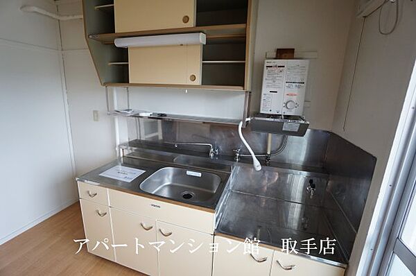 画像16:キッチン