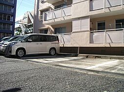 ユイメゾン三田駐車場