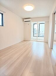 ファミリアメゾン　III 101 1階1LDKのリビング/ダイニング