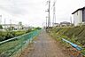 外観：外観:前面道路　現地写真2022.7.15撮影