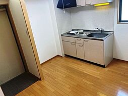 ハイエース中堂 1階1DKのリビング/ダイニング