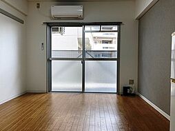 キューブ塚口 6階ワンルームのリビング/ダイニング