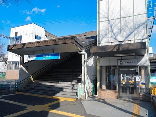 周辺を拡大表示