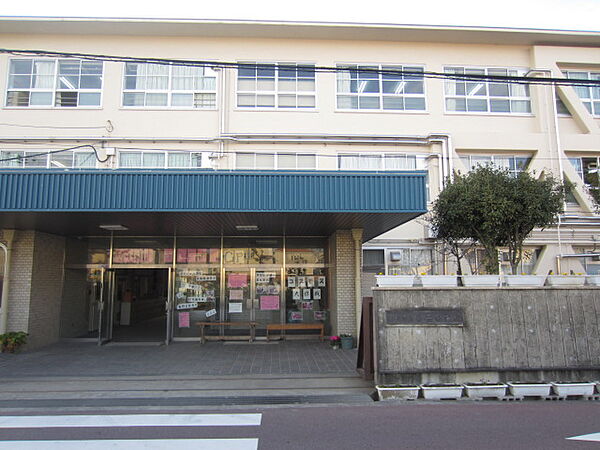 画像11:【中学校】貝塚市立第二中学校まで1034ｍ