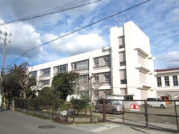 画像22:【小学校】泉佐野市立第三小学校まで858ｍ