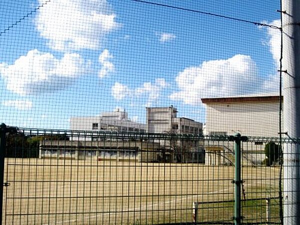 画像16:【中学校】熊取町立熊取中学校まで1763ｍ