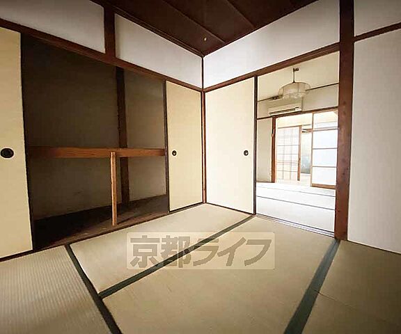 寝室