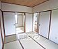 リビング/ダイニング：落ち着きのあるお部屋ですね。