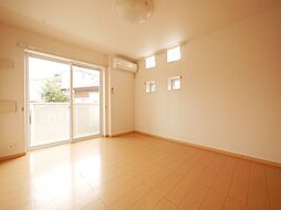 ラ・シャンテ 102 1階1Kのリビング/ダイニング