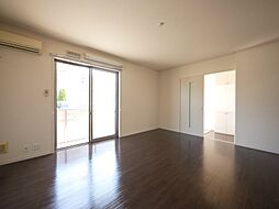 メゾンルネサンスB 102 1階1LDKのリビング/ダイニング