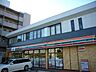 周辺：セブンイレブン 本木店（434m）