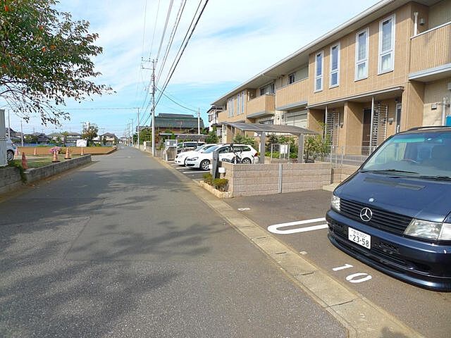 7 / 18