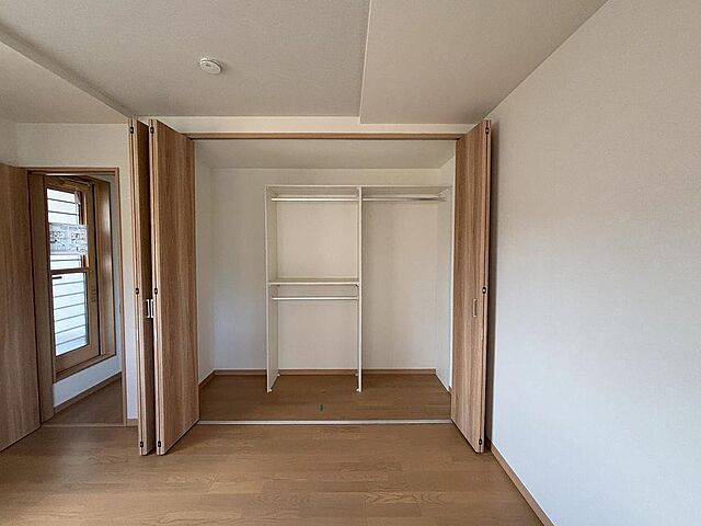 洋室 彦根市東沼波町