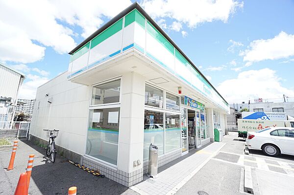 画像5:ファミリーマート宝塚御所の前店 792m