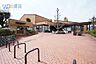 周辺：宝塚市立中央図書館 461m