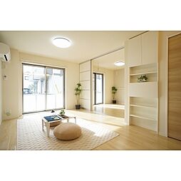 Chibaly Todoroki(チバリー　トドロキ) 101 1階2LDKのリビング/ダイニング