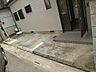 駐車場：小型車のみ