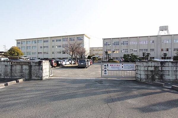 画像26:愛知県立中川商業高校 1800m