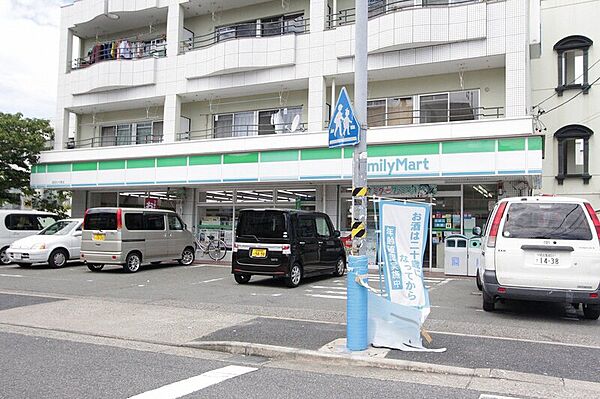 画像23:ファミリーマート成田かの里店 205m