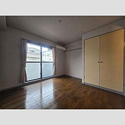 シルバープレイス 3階ワンルームのリビング/ダイニング