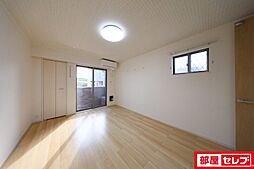 ブルックサイド 1階1Kのリビング/ダイニング