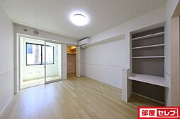 イーストスクエア 1階1Kのリビング/ダイニング