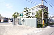 甚目寺南小学校 1266m