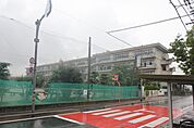 大治町立大治西小学校 1073m