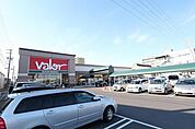 バロー東起店 841m