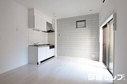 モメンタム志賀本通 1階1LDKのリビング/ダイニング