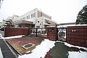 栄生小学校 320m