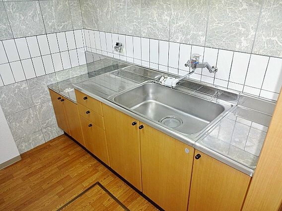 アルマ館1_内装_0