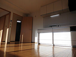 キングパレス東陽 2階2LDKのリビング/ダイニング