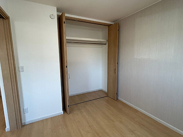 apartment 北海道空知郡上砂川町字上砂川町中央北2条2丁目1番
地図を見る
