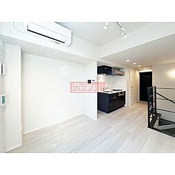 ラ・ペルラ下北沢 207 1階1LDKのリビング/ダイニング