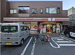 セブンイレブン渋谷上原2丁目店 徒歩6分。 430m